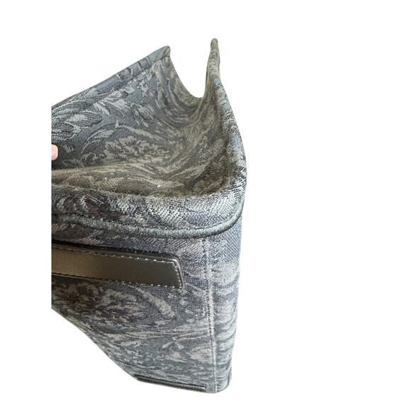 Versace NWT Large Barocco Athena Tote in Black - Picture 9 of 16